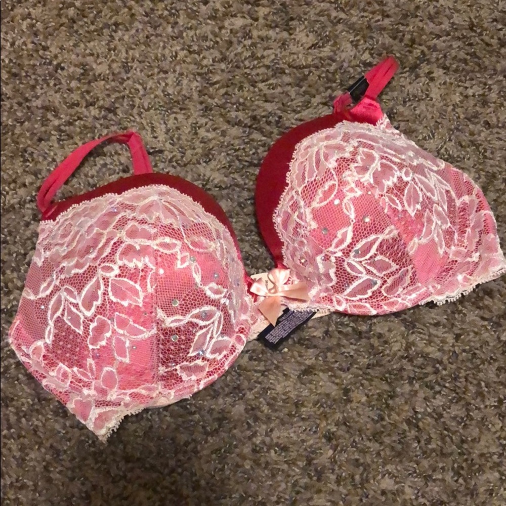 Victoria’s Secret Red Bra
